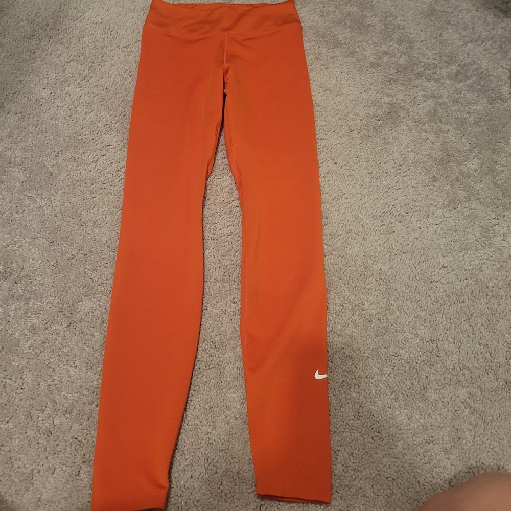 Nike Yoga Leggings small